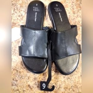 Time and Tru women's casual sandals, flats, black, size 6.